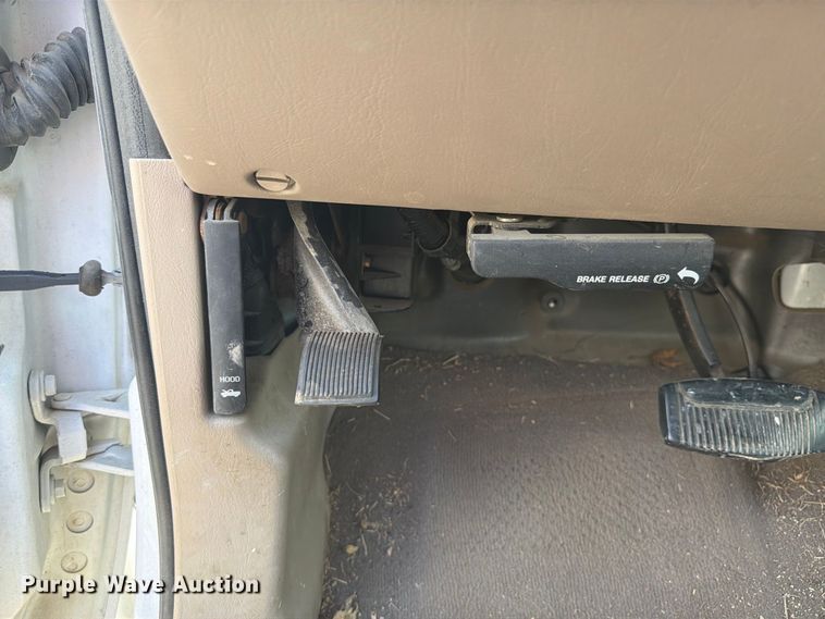 image for item EX4667 2004 Ford F250 Super Duty Ext. Cab pickup truck