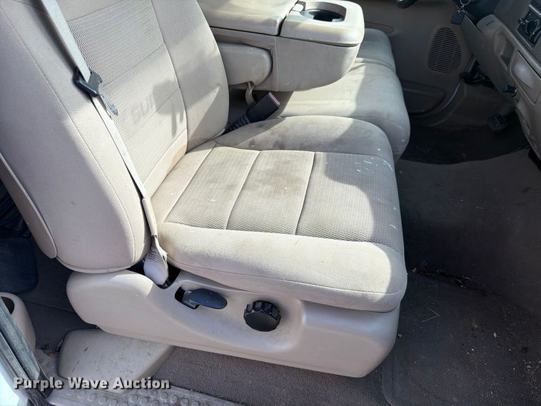 image for item EX4667 2004 Ford F250 Super Duty Ext. Cab pickup truck