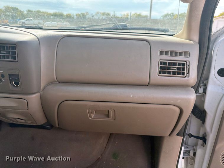 image for item EX4667 2004 Ford F250 Super Duty Ext. Cab pickup truck