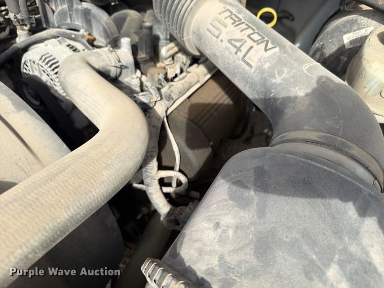 image for item EX4667 2004 Ford F250 Super Duty Ext. Cab pickup truck
