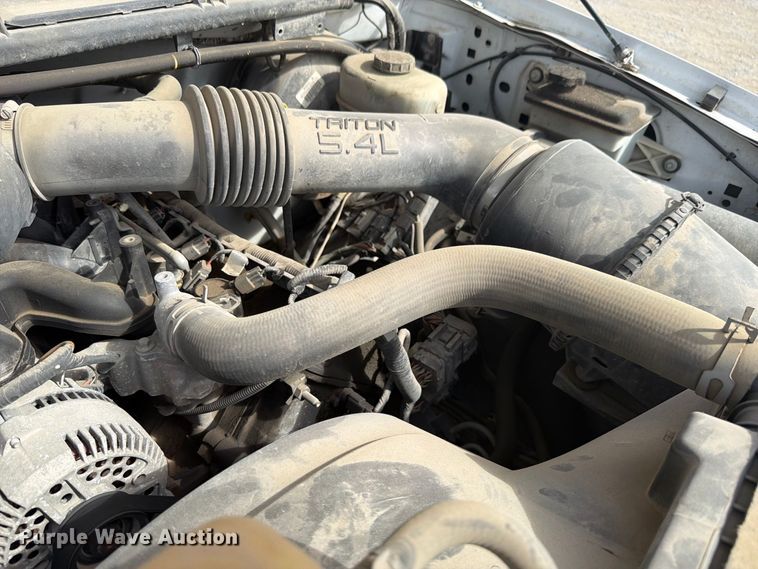 image for item EX4667 2004 Ford F250 Super Duty Ext. Cab pickup truck