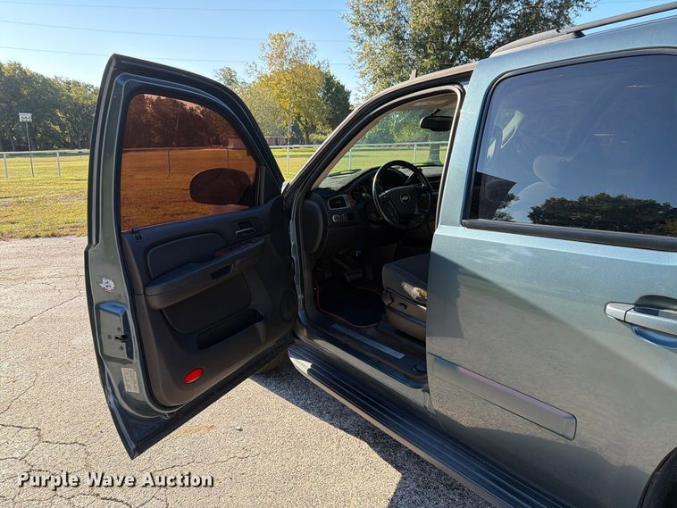 image for item EX5003 2008 Chevrolet Tahoe SUV