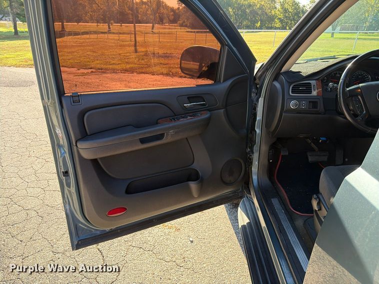 image for item EX5003 2008 Chevrolet Tahoe SUV