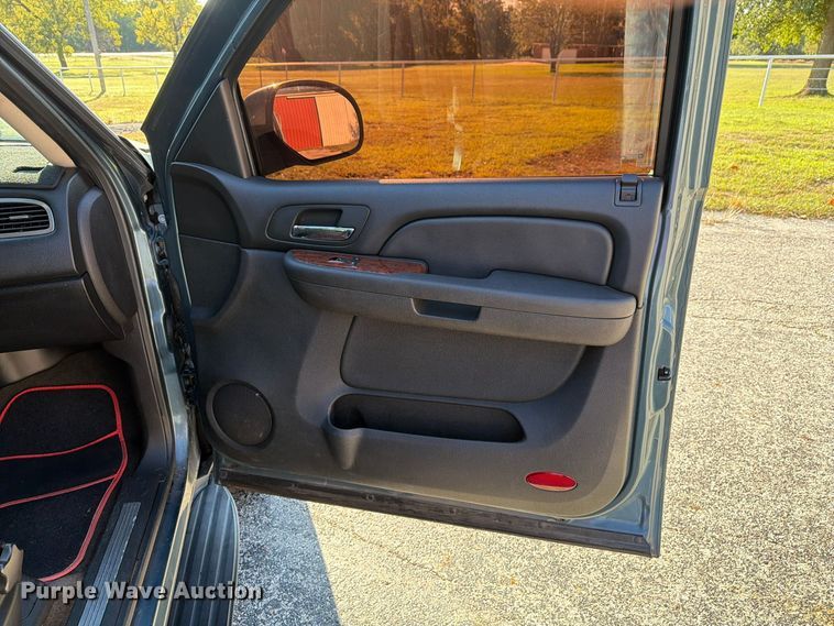 image for item EX5003 2008 Chevrolet Tahoe SUV