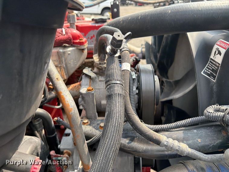 image for item FB5013 2013 Freightliner Business Class M2 fuel / lube truck
