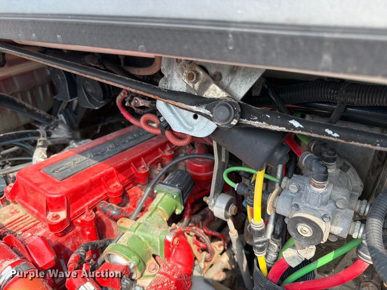 image for item FB5013 2013 Freightliner Business Class M2 fuel / lube truck