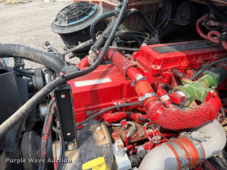 image for item FB5013 2013 Freightliner Business Class M2 fuel / lube truck