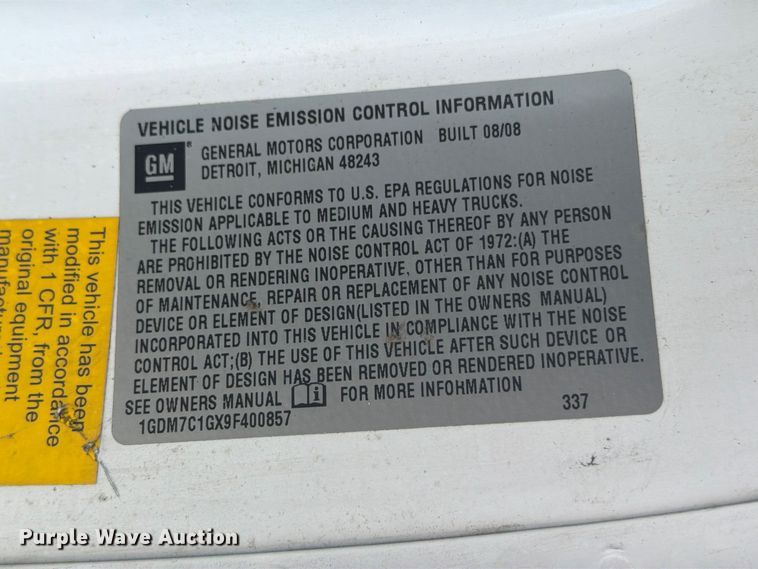 image for item FB5076 2009 GMC C7500 propane delivery truck