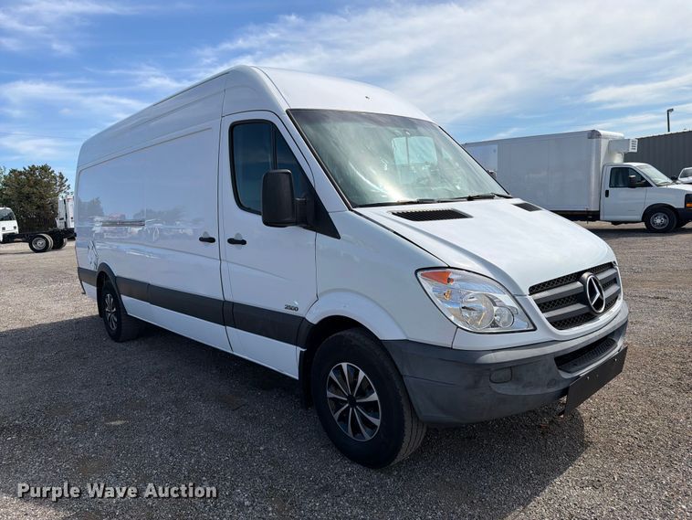 image for item FB5192 2012 Mercedes-Benz Sprinter 2500 van