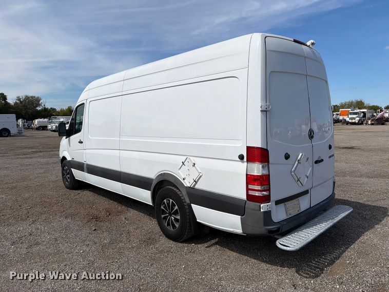 image for item FB5192 2012 Mercedes-Benz Sprinter 2500 van