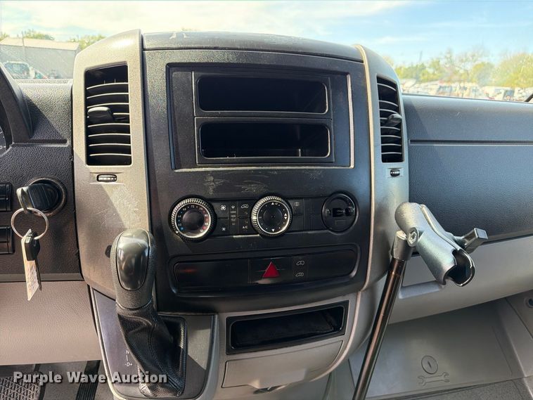 image for item FB5192 2012 Mercedes-Benz Sprinter 2500 van
