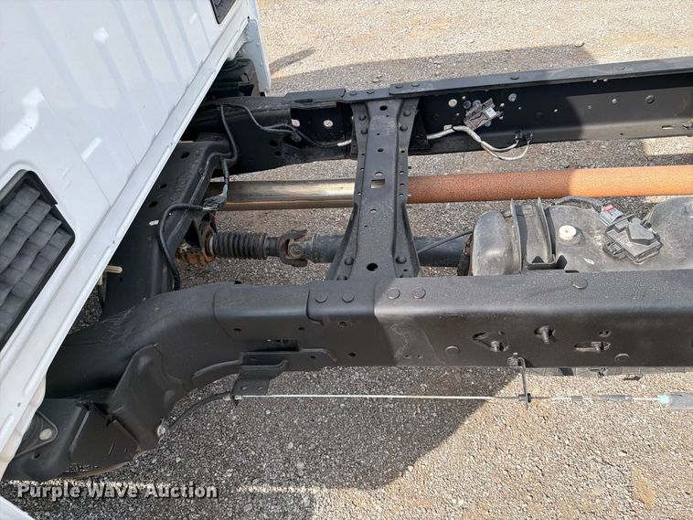image for item FB5197 2018 Ford F550 Super Duty Ext. Cab truck cab and chassis