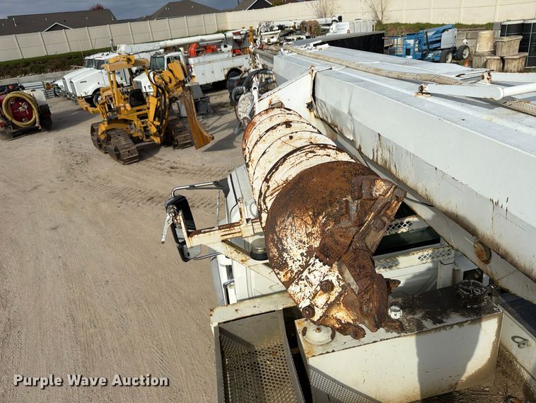 image for item FB5816 2003 International 7400 