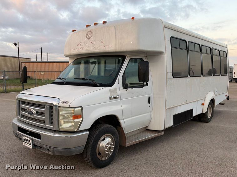 image for item FB8392 2011 Ford E450 shuttle bus