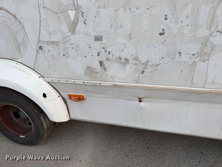 image for item FB8392 2011 Ford E450 shuttle bus