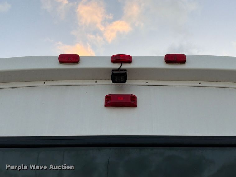 image for item FB8392 2011 Ford E450 shuttle bus