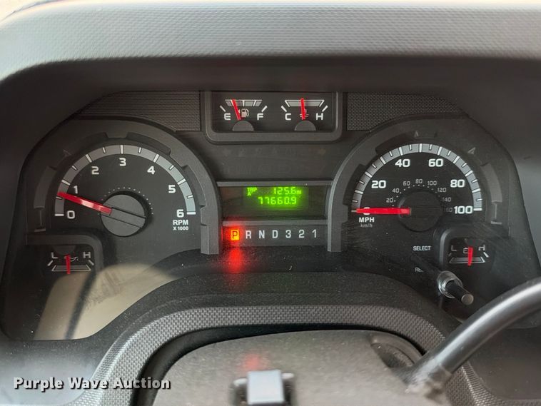 image for item FB8392 2011 Ford E450 shuttle bus