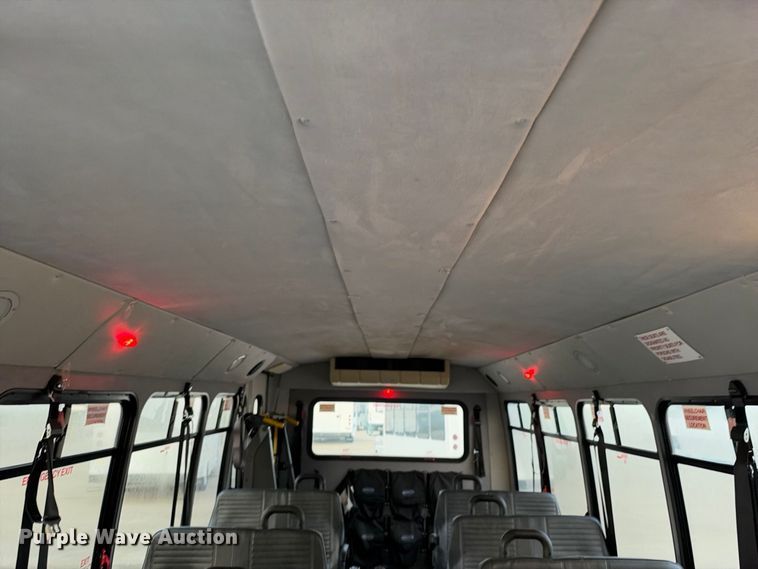 image for item FB8392 2011 Ford E450 shuttle bus