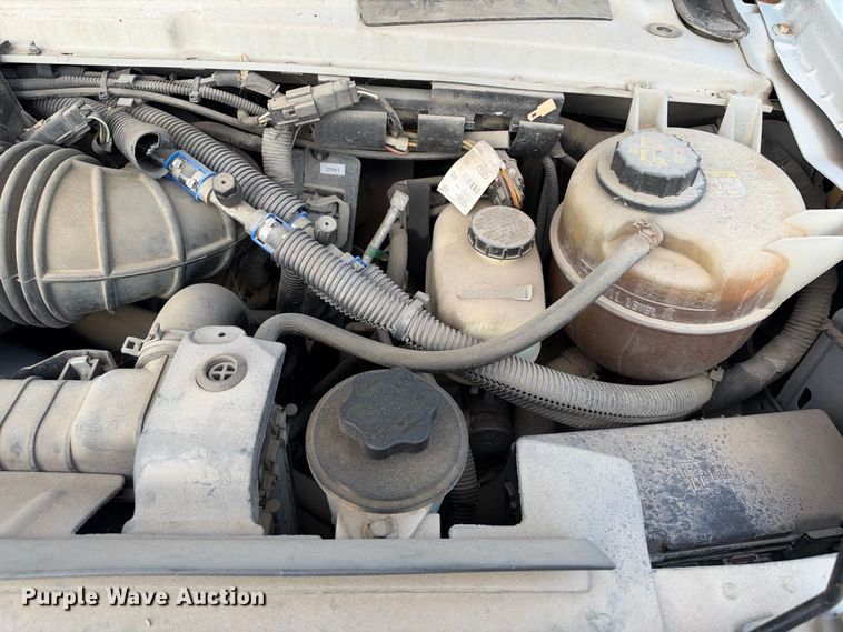 image for item FB8392 2011 Ford E450 shuttle bus