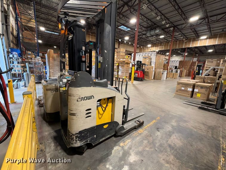 image for item FB8395 2019 Crown RM6025-45 reach truck