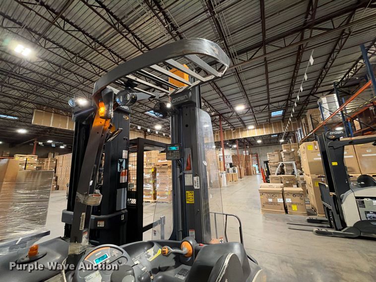 image for item FB8395 2019 Crown RM6025-45 reach truck