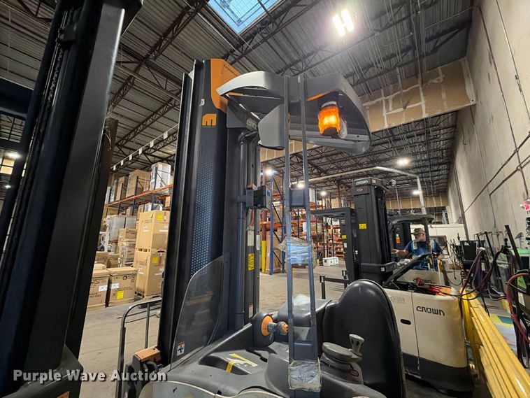 image for item FB8395 2019 Crown RM6025-45 reach truck