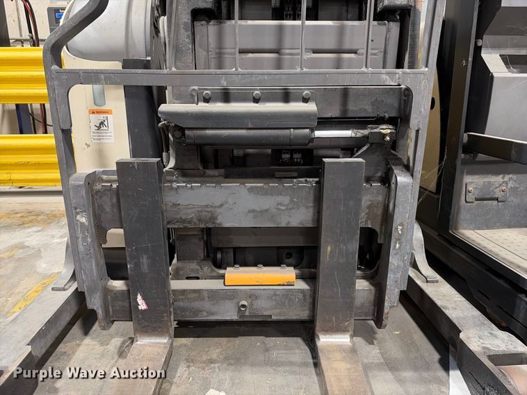 image for item FB8395 2019 Crown RM6025-45 reach truck