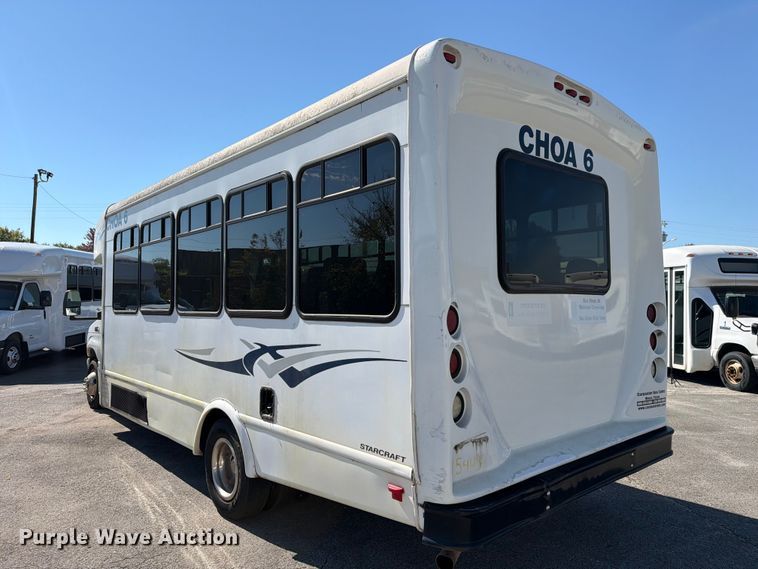 image for item FC3418 2016 Ford E450 shuttle bus