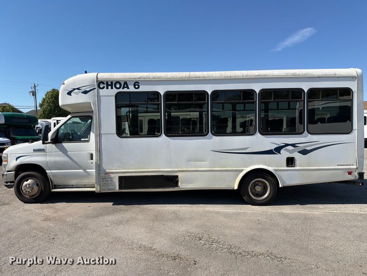 image for item FC3418 2016 Ford E450 shuttle bus