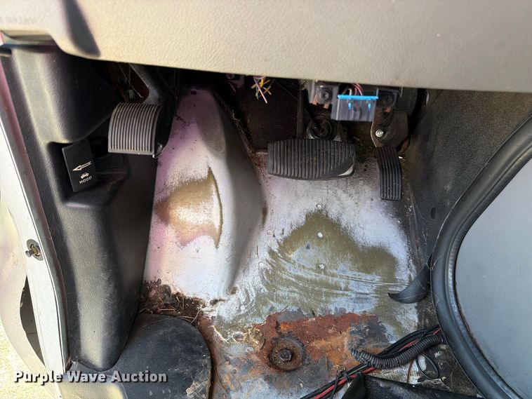 image for item FC3418 2016 Ford E450 shuttle bus