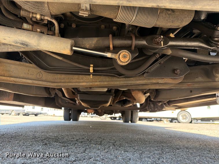 image for item FC3418 2016 Ford E450 shuttle bus