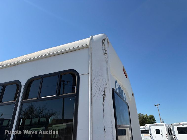 image for item FC3419 2016 Starcraft Ford E450 shuttle bus
