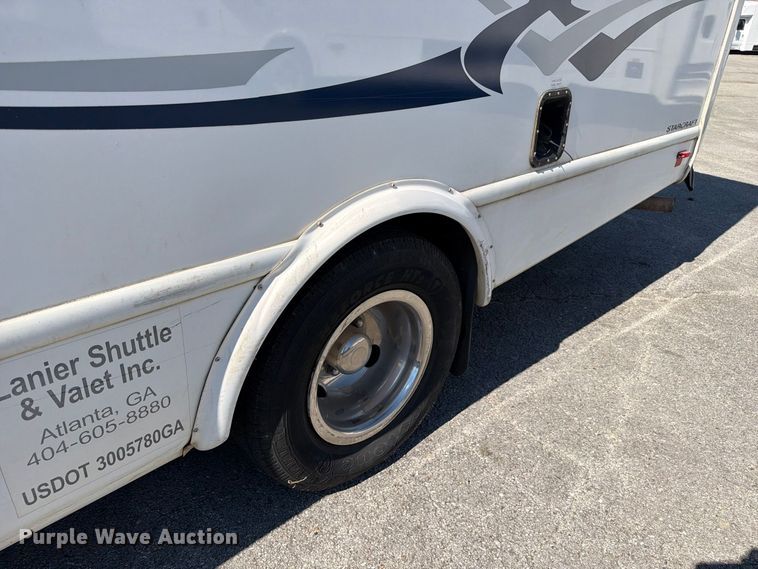 image for item FC3419 2016 Starcraft Ford E450 shuttle bus