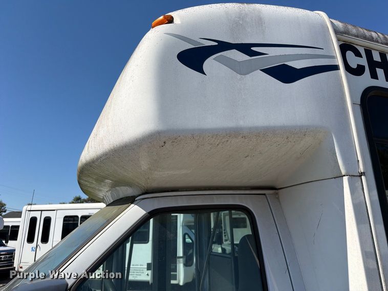 image for item FC3419 2016 Starcraft Ford E450 shuttle bus