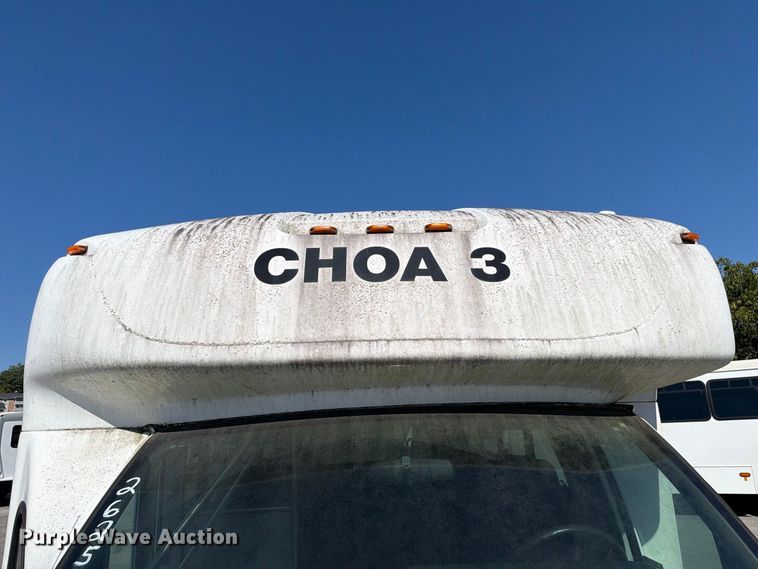image for item FC3419 2016 Starcraft Ford E450 shuttle bus