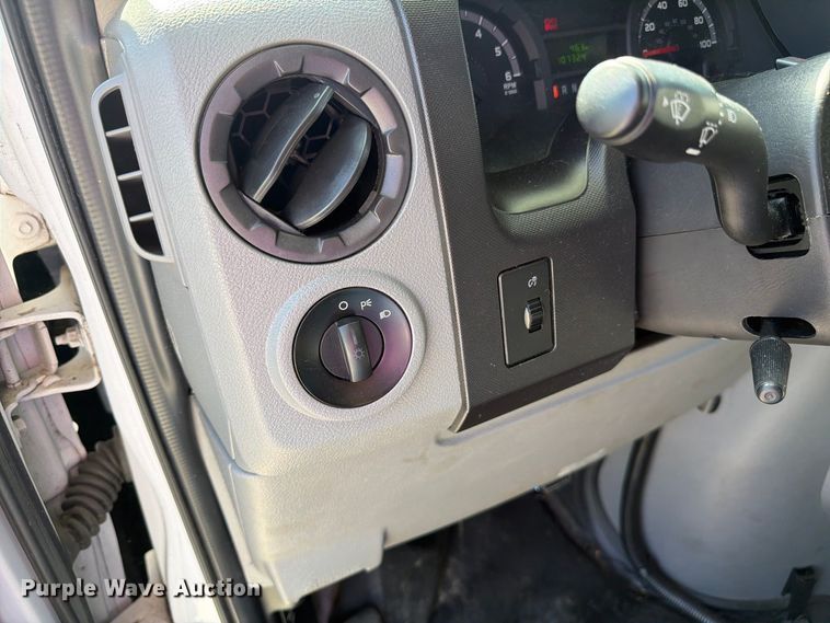 image for item FC3419 2016 Starcraft Ford E450 shuttle bus