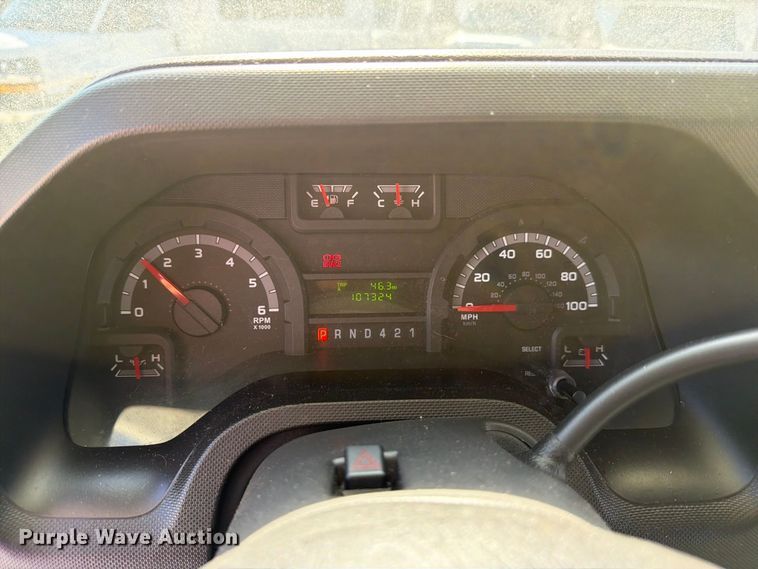image for item FC3419 2016 Starcraft Ford E450 shuttle bus