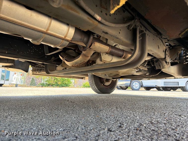 image for item FC3419 2016 Starcraft Ford E450 shuttle bus