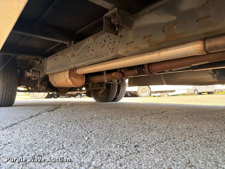 image for item FC3419 2016 Starcraft Ford E450 shuttle bus