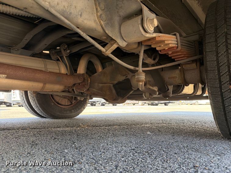 image for item FC3419 2016 Starcraft Ford E450 shuttle bus