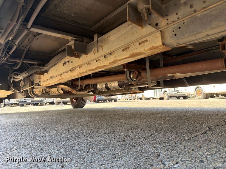 image for item FC3419 2016 Starcraft Ford E450 shuttle bus