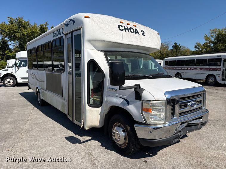 image for item FC3420 2016 Starcraft Ford E450 shuttle bus