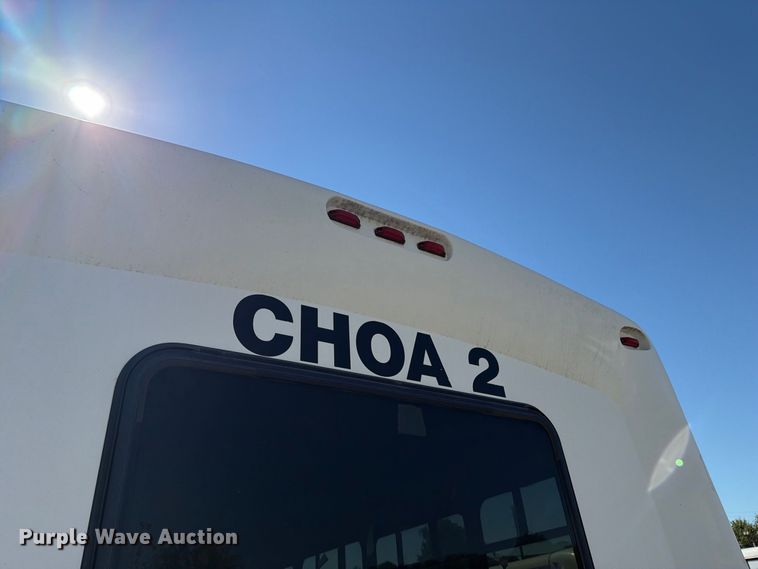 image for item FC3420 2016 Starcraft Ford E450 shuttle bus
