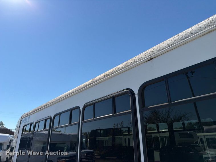 image for item FC3420 2016 Starcraft Ford E450 shuttle bus