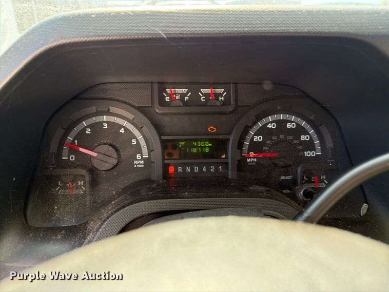image for item FC3420 2016 Starcraft Ford E450 shuttle bus