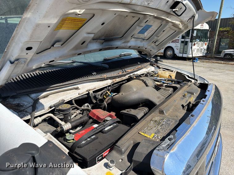 image for item FC3420 2016 Starcraft Ford E450 shuttle bus