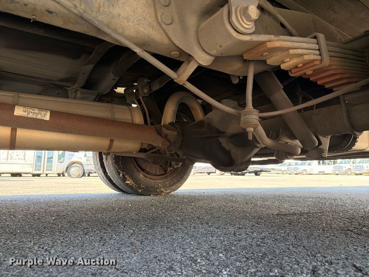 image for item FC3420 2016 Starcraft Ford E450 shuttle bus