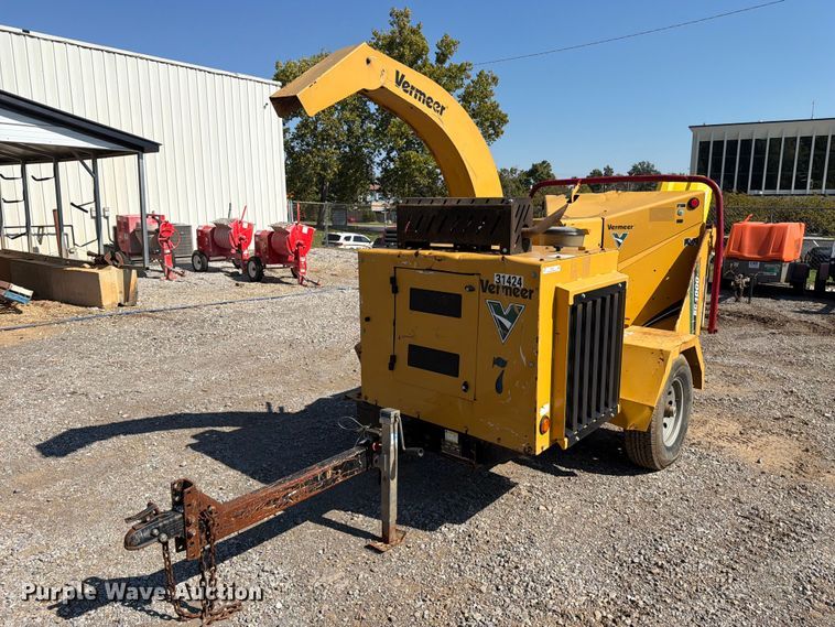 image for item FC3427 2019 Vermeer BC1000XL wood chipper