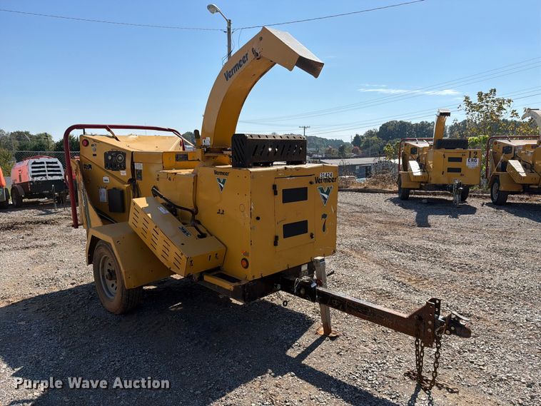 image for item FC3427 2019 Vermeer BC1000XL wood chipper