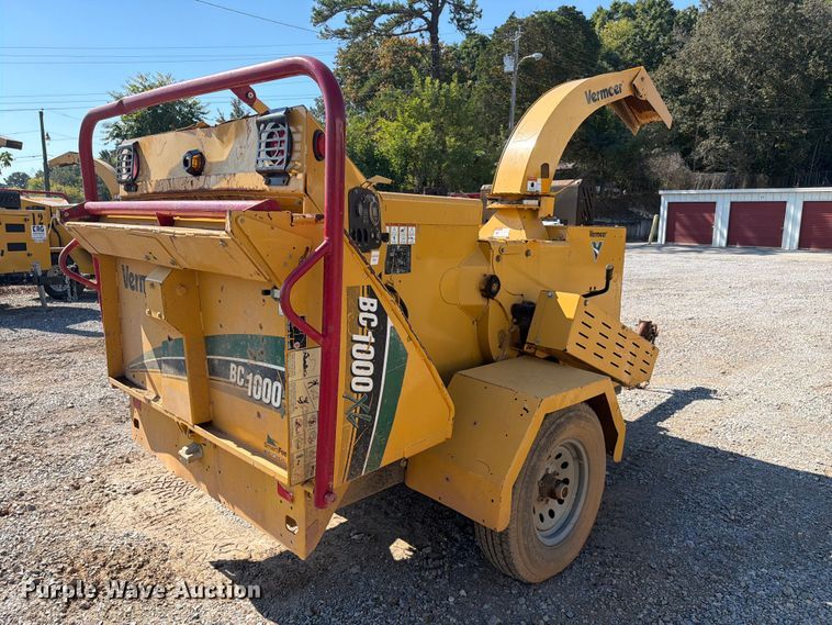 image for item FC3427 2019 Vermeer BC1000XL wood chipper